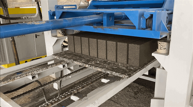 Concrete Kerbstone Block Machine